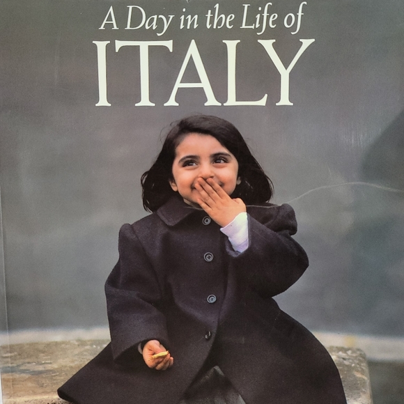 VTG 90s A Day in the Life of Italy Picture Book - Picture 2 of 16